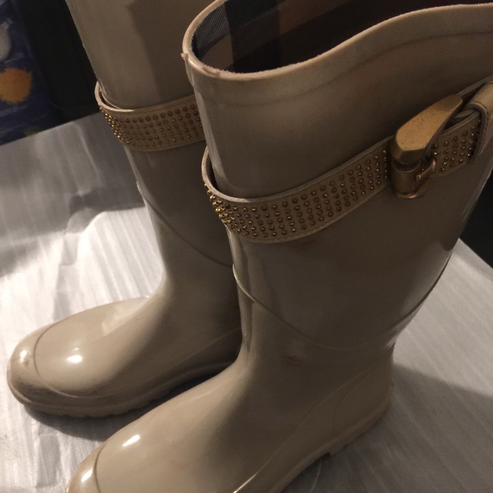 Burberry rain boots